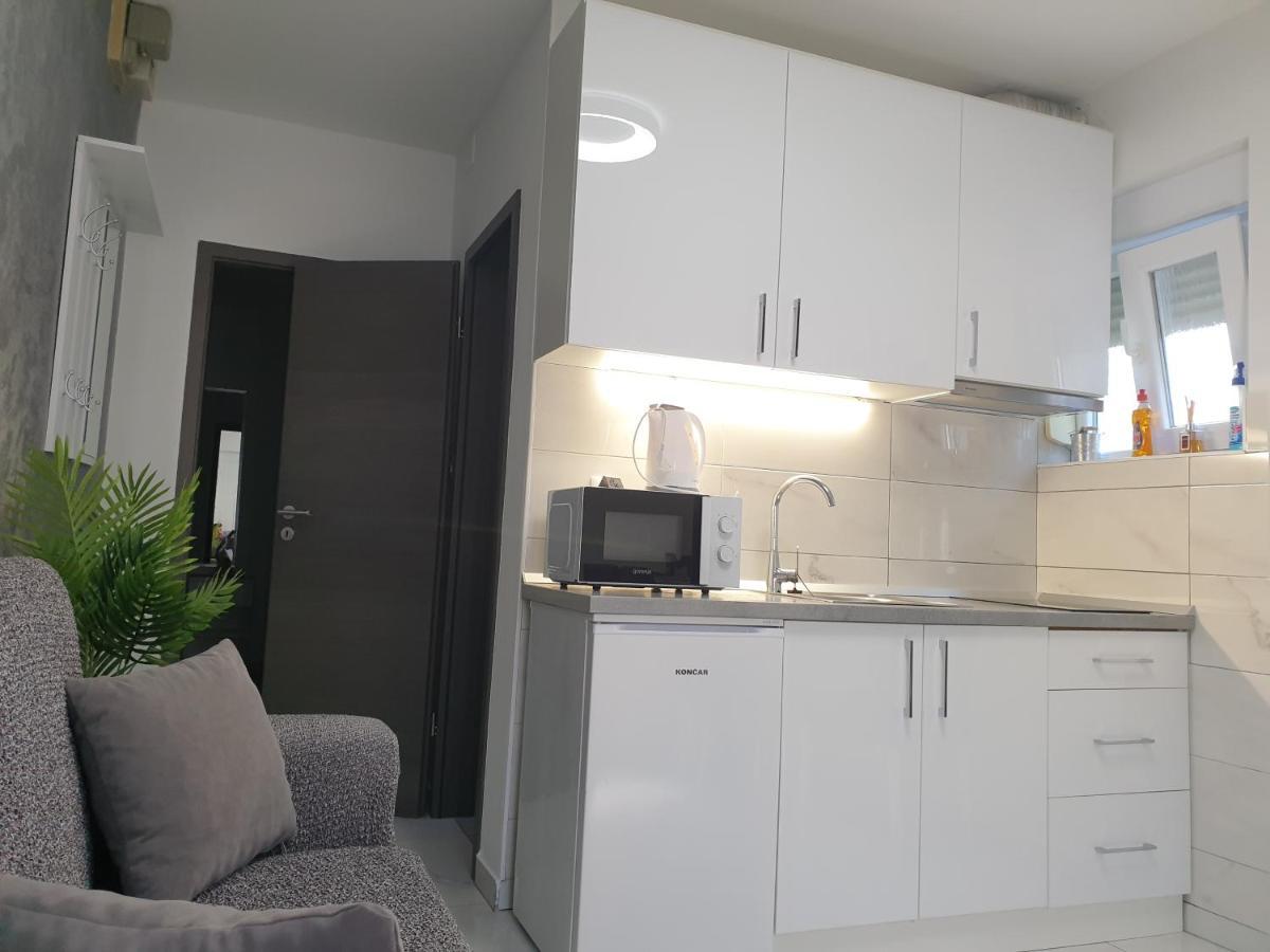 Apartment Ema ซาดาร์ ภายนอก รูปภาพ